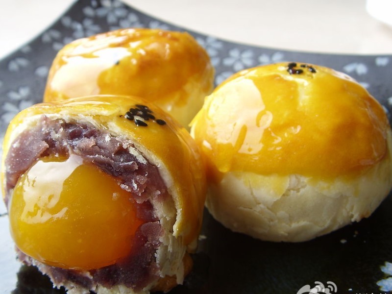 蛋黄酥红豆蓉月饼